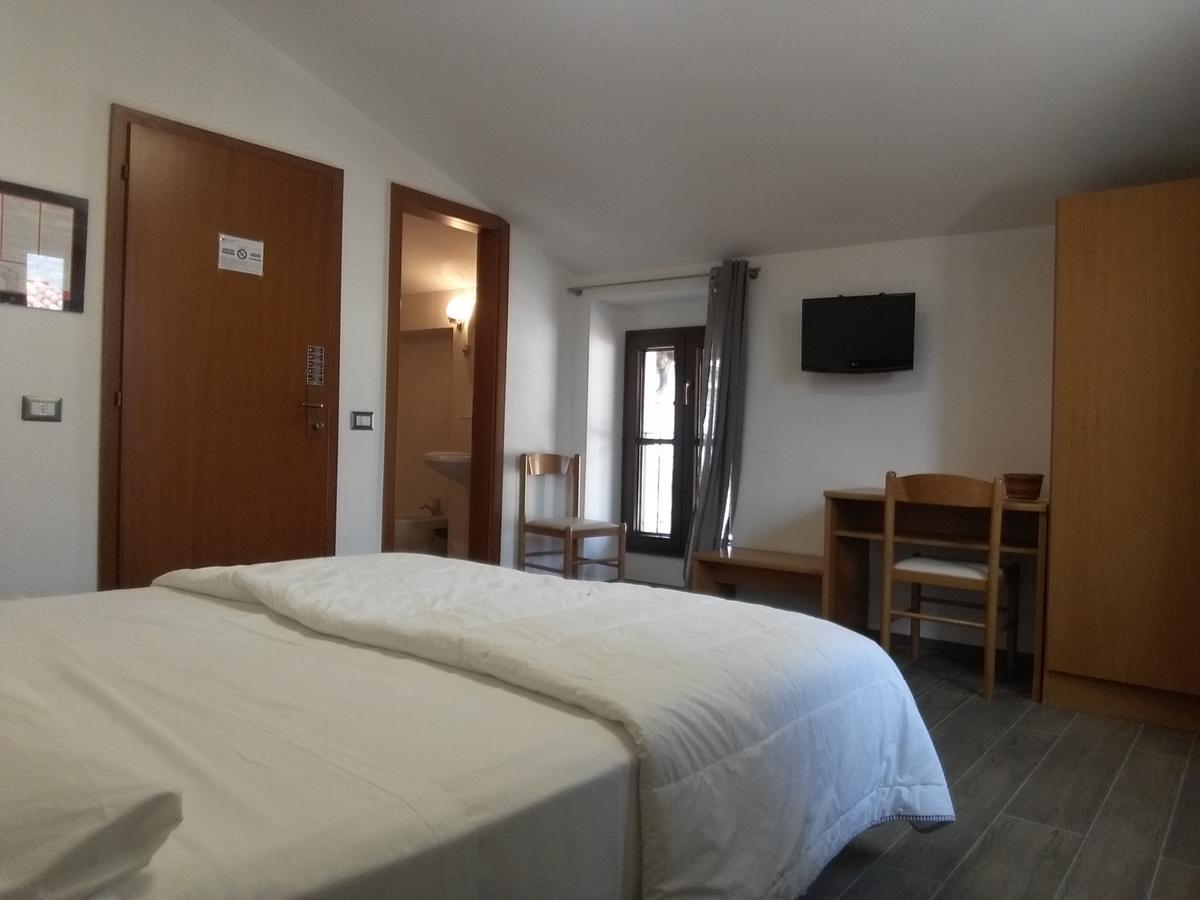 Hotel Sole Holiday Arco Exteriör bild